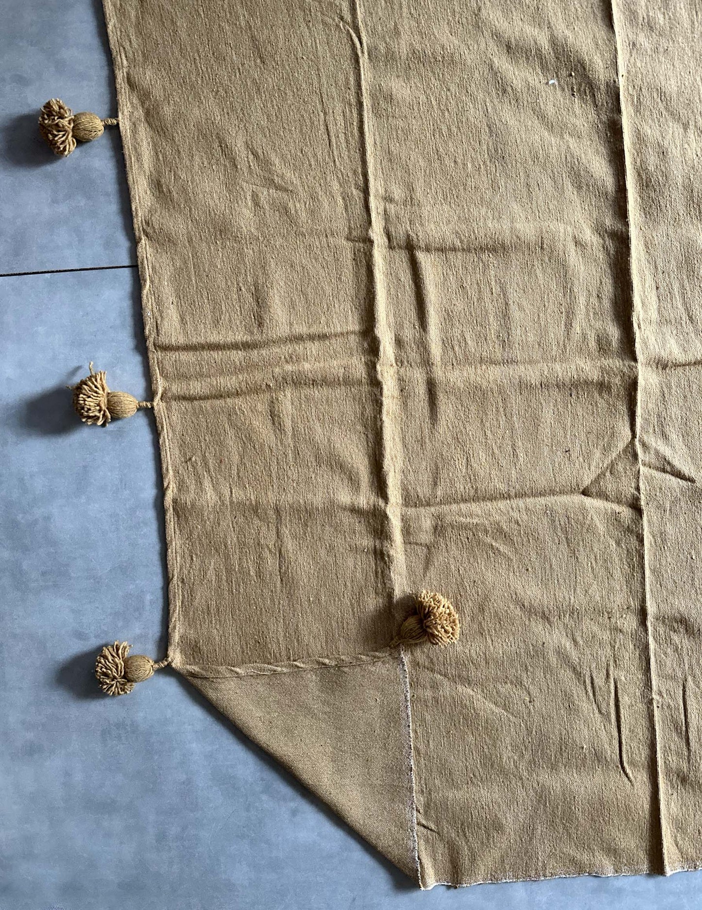 Pompom blanket (サバク)