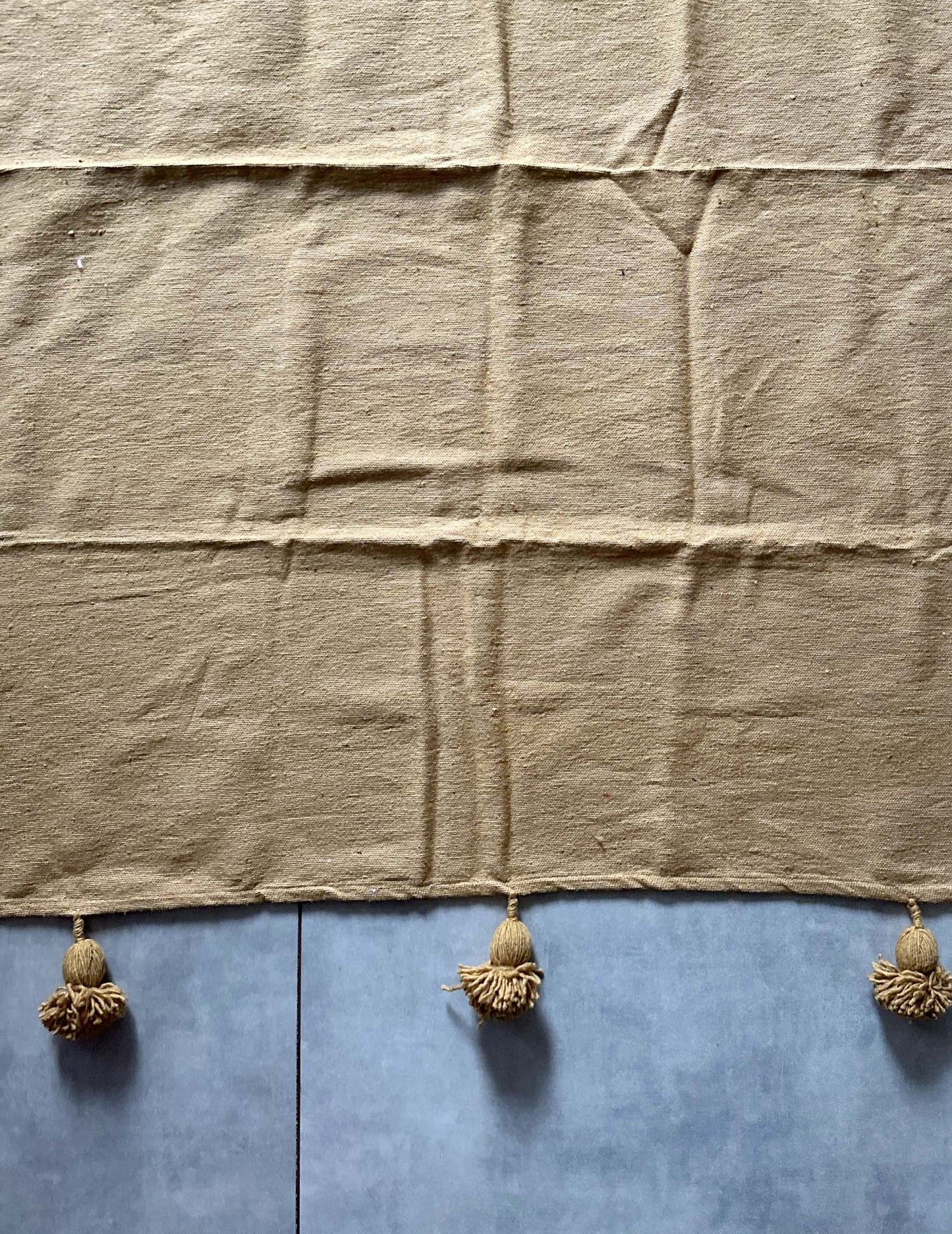 Pompom blanket (サバク)