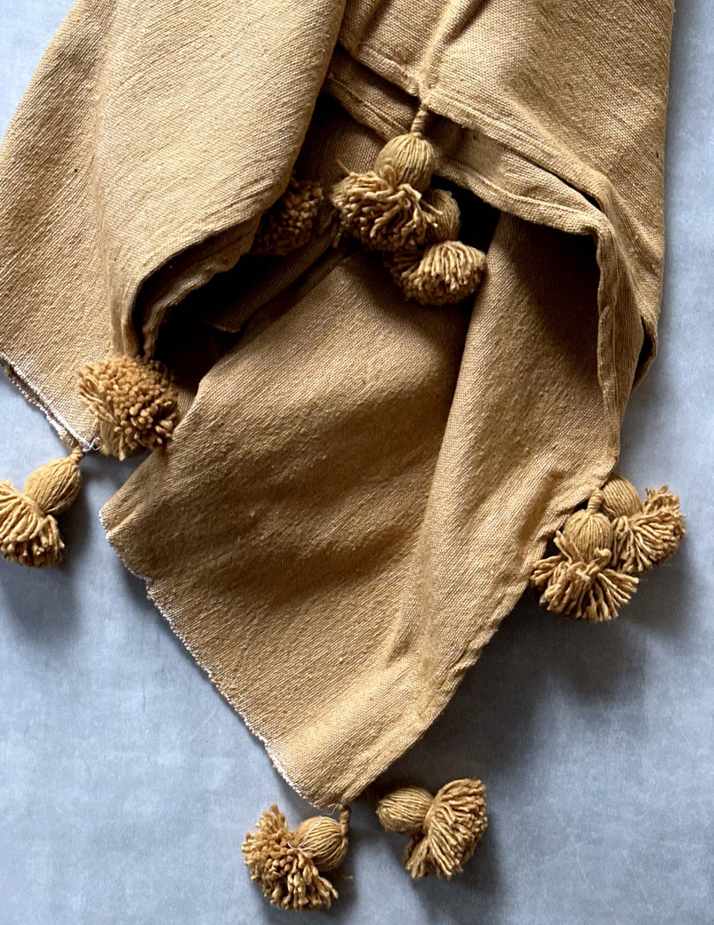 Pompom blanket (サバク)