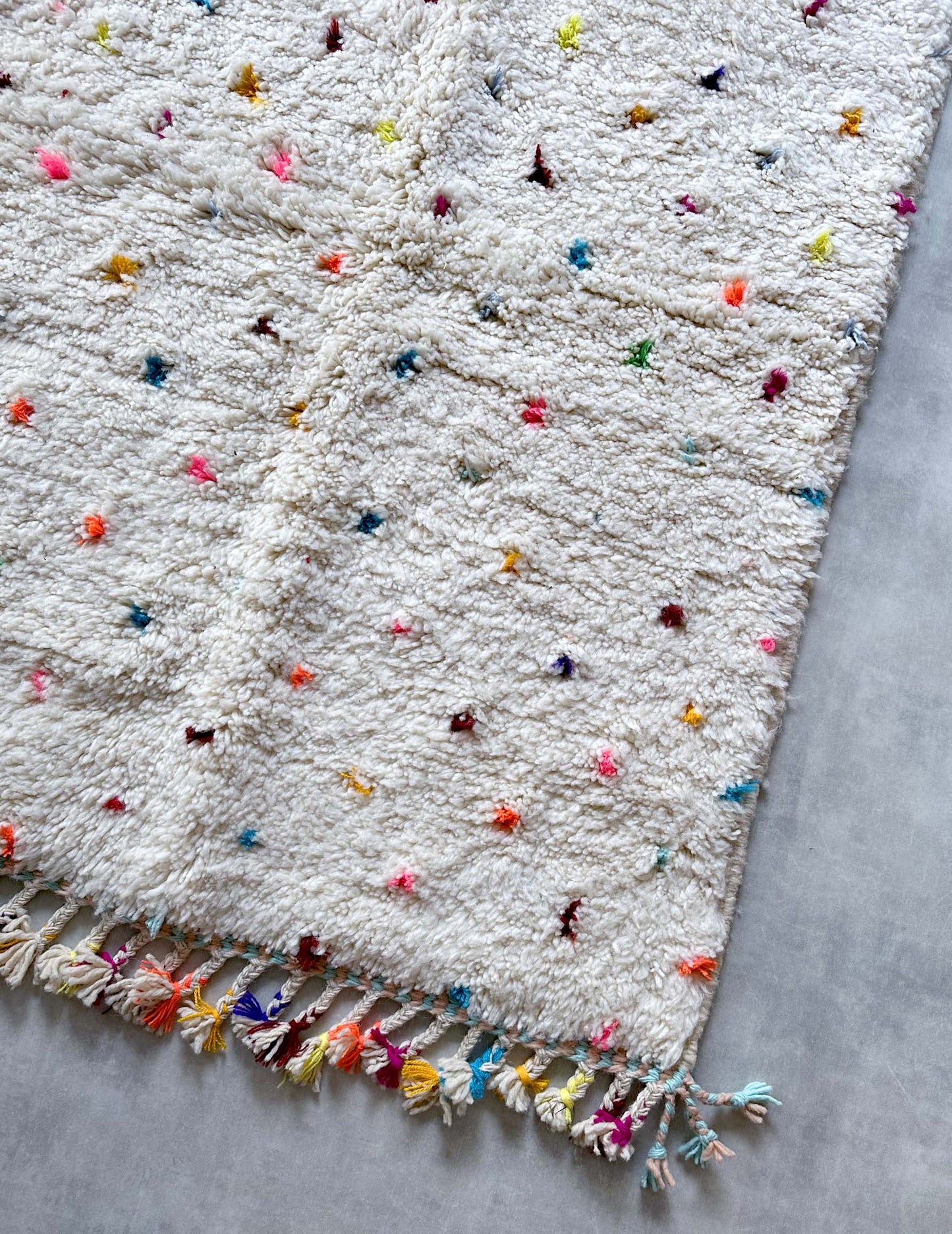 Dot rug
