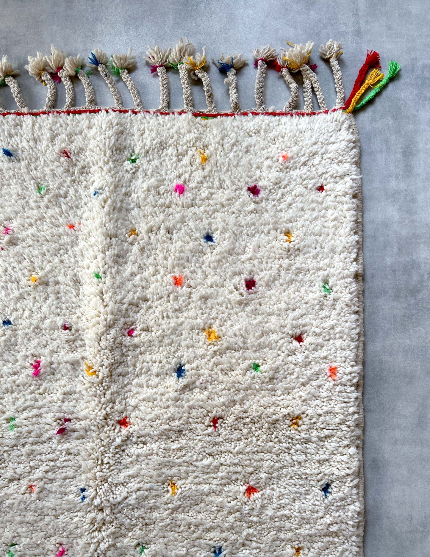 Dot rug