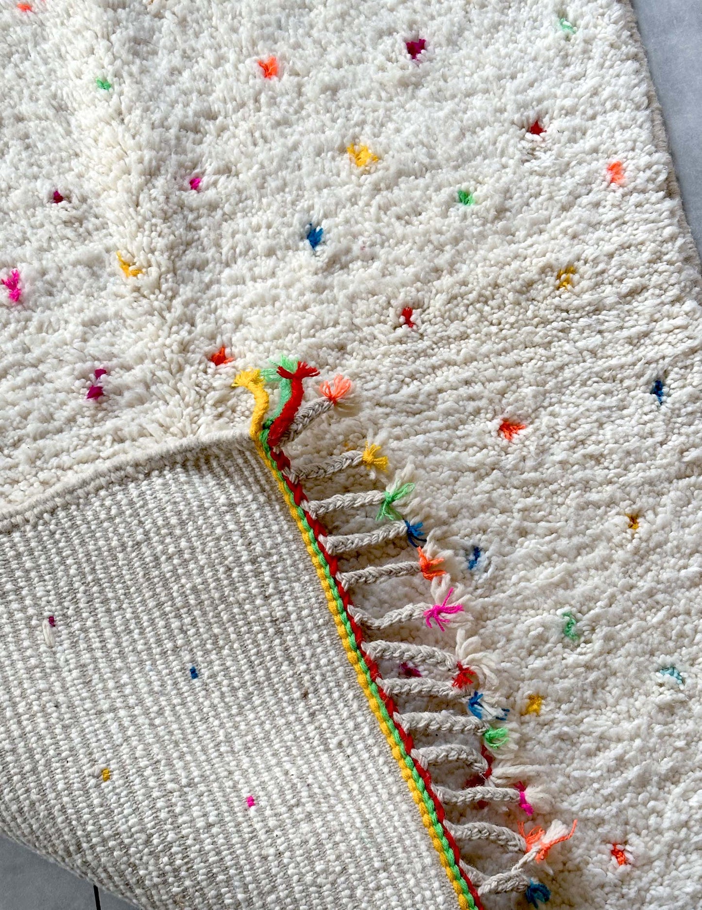 Dot rug