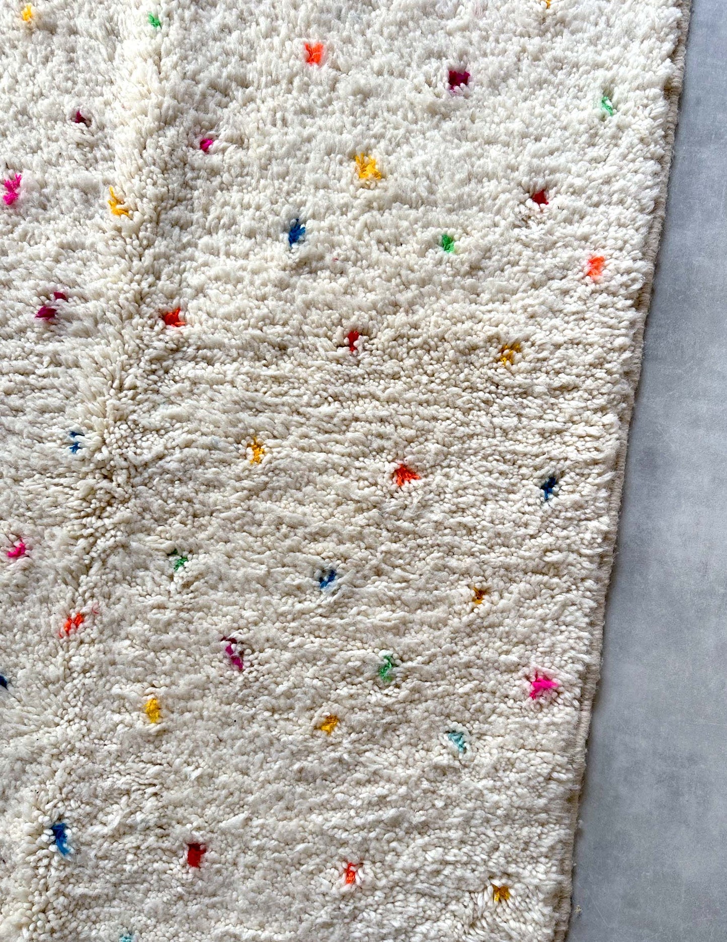 Dot rug