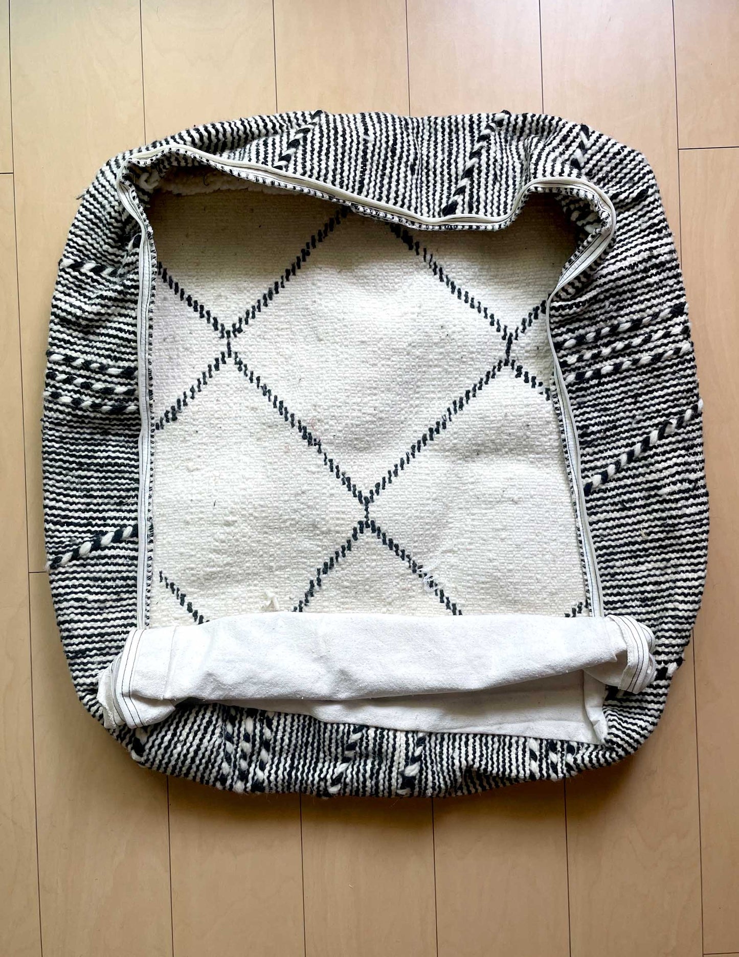 Beniouarain Pouf