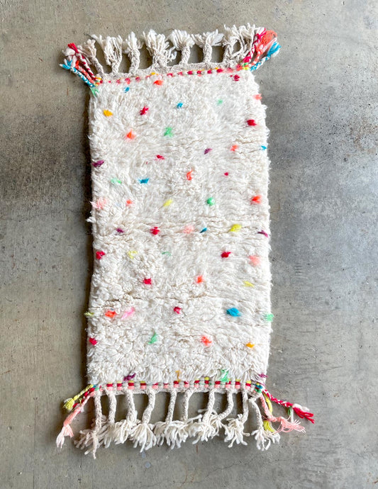 Dot rug