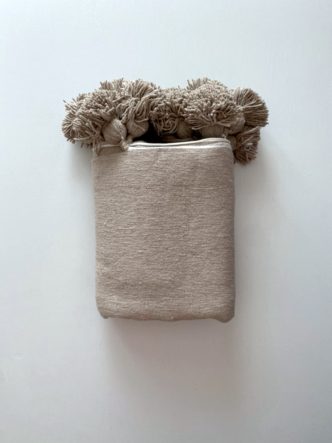 Pompom blanket
