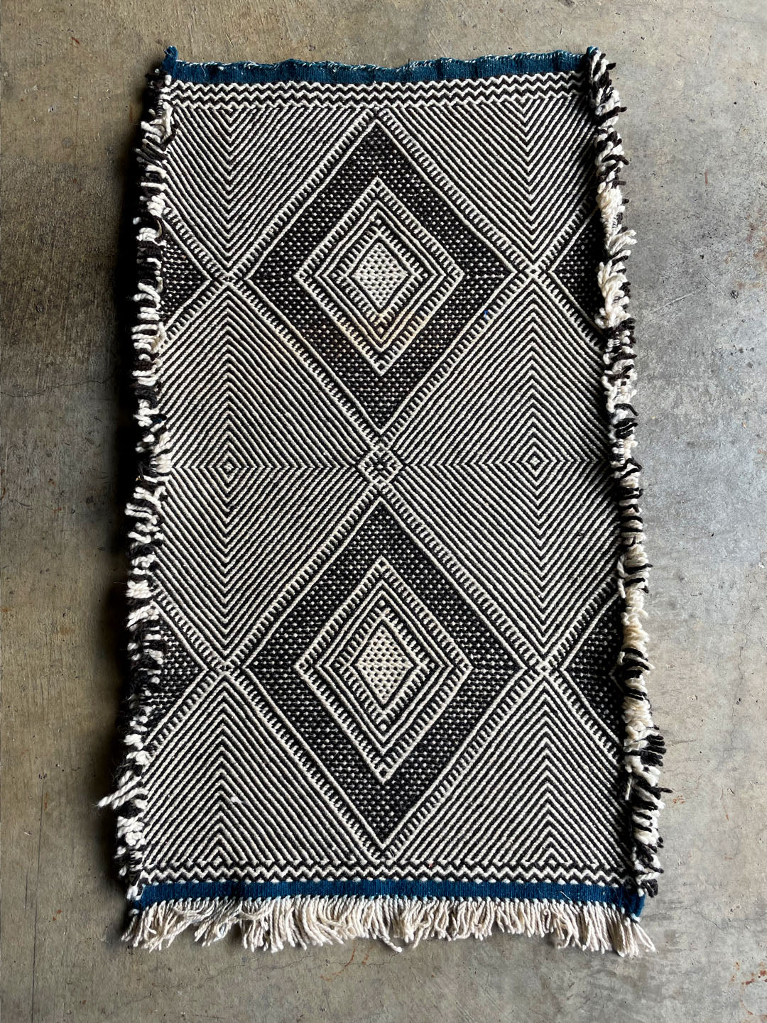Zanzui Rugs Zanafi Rug – Zarabiya