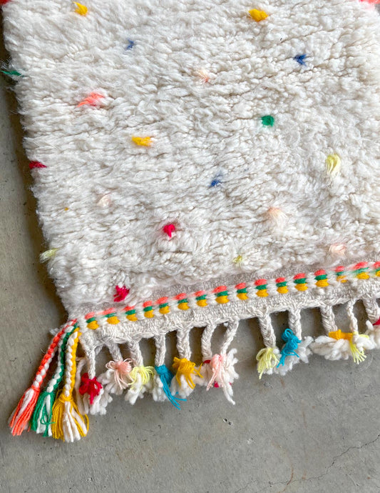 Dot rug