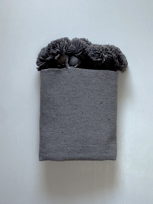 Pompom blanket