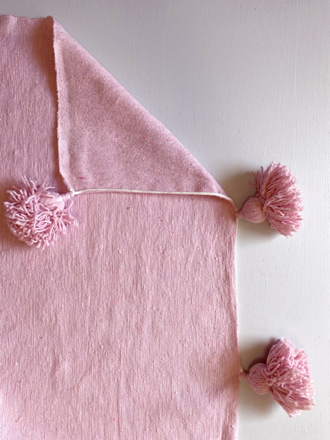 Pompom blanket