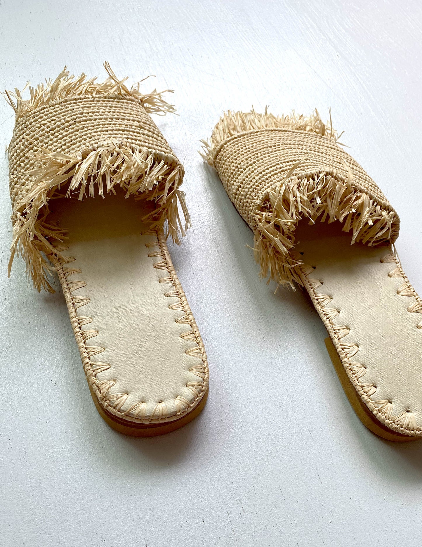 Raffia sandal